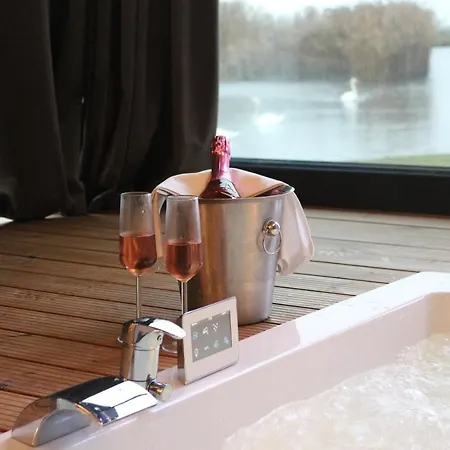 Hotel Serenity