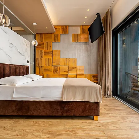 Serenity Hotel